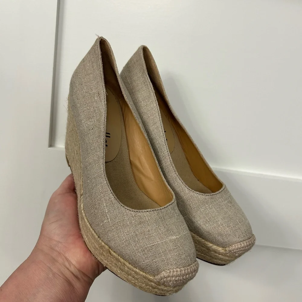 Bettye Muller Canvas Wedge Espadrille Size 37